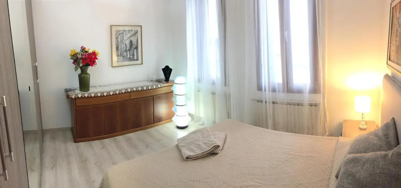 Sunset Venice Guest House Italy