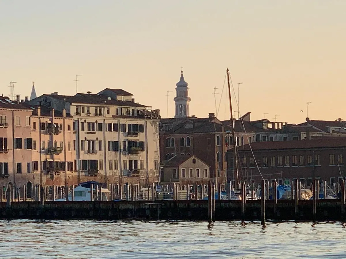 Sunset Venice Guest House